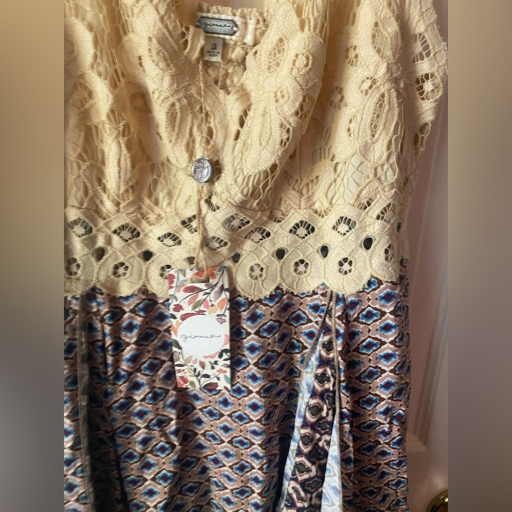 NWT gimmick crochet boho pieced tunic tank top size Small. Ivory/ multicolor - Picture 2 of 10